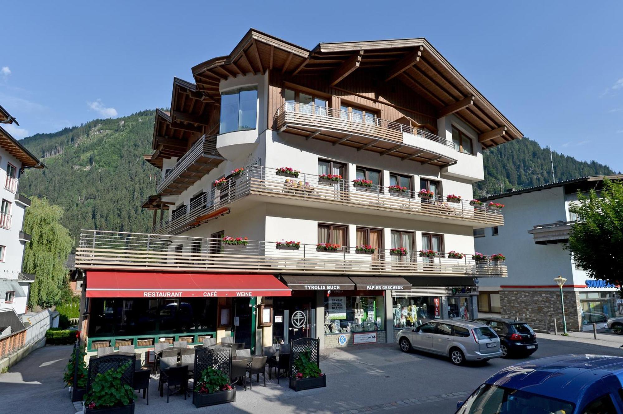 Hotel Garni Jennewein Mayrhofen Rom bilde